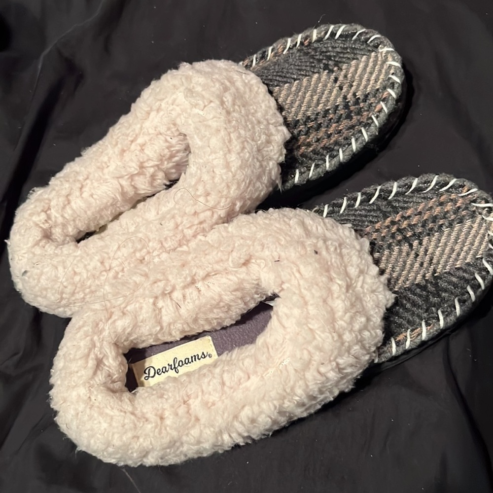 DEARFOAM SLIPPERS - Picture 2 of 3